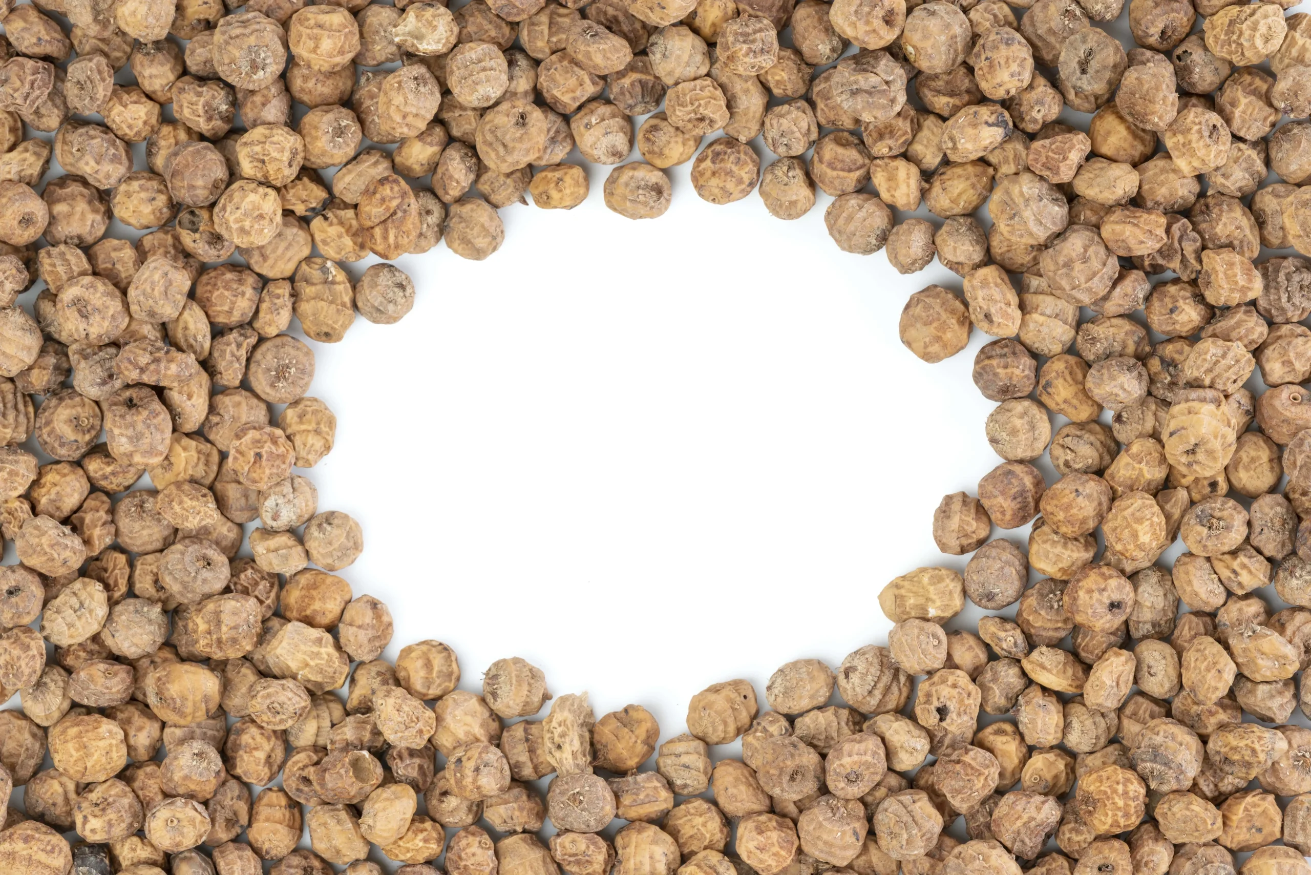 5 Reasons to Add Tiger Nuts Oil to Your Skincare Routine